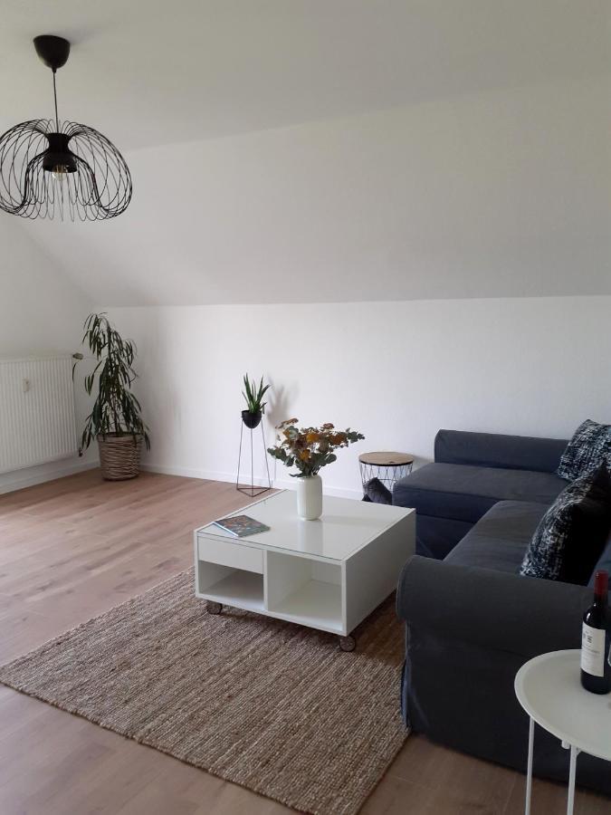 Eifelstern-Schoene Ferienwohnung Mit Balkon Kalenborn-Scheuern Bagian luar foto