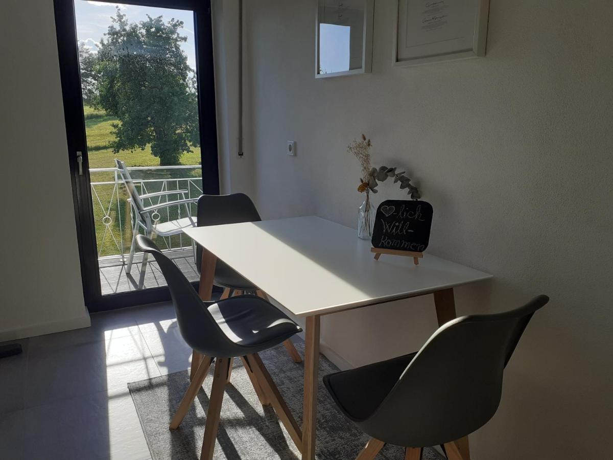 Eifelstern-Schoene Ferienwohnung Mit Balkon Kalenborn-Scheuern Bagian luar foto